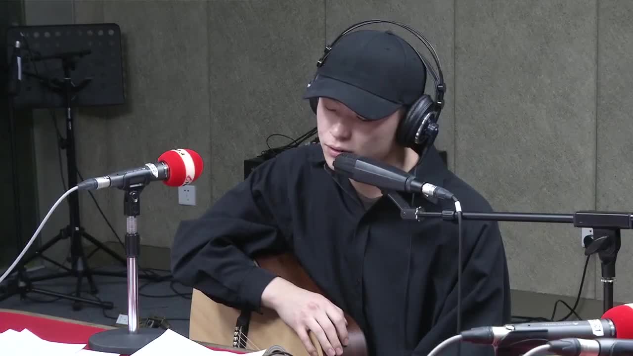 隔壁老樊-世本常态