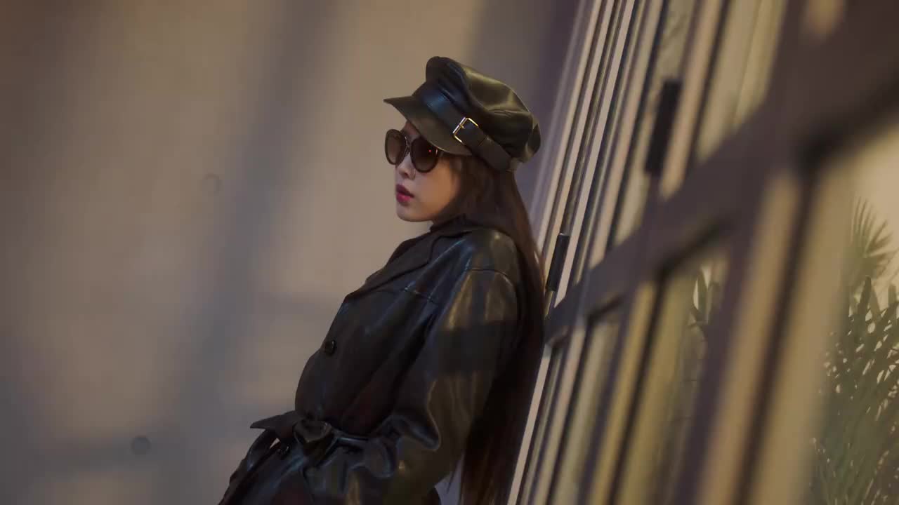 IU - Celebrity