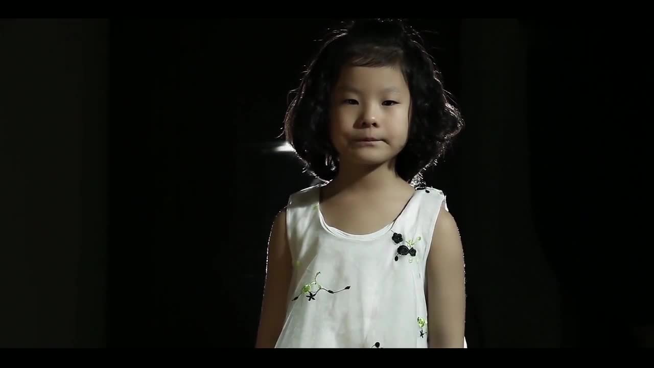 多诺组合 《赤脚的孩子》